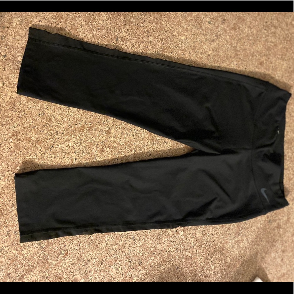Nike Dry Fit Cropped Leggings